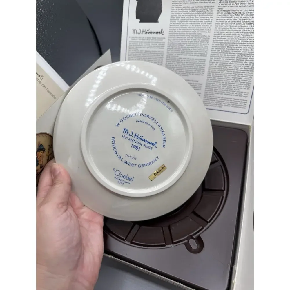 Goebel Hummel 1981 Annual Plate Hum 274 11th Edition West Germany w/ Box